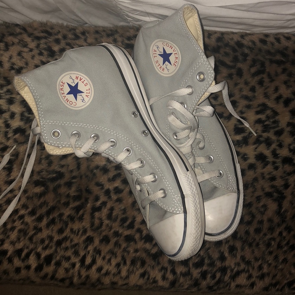 Baby blue converse high top !